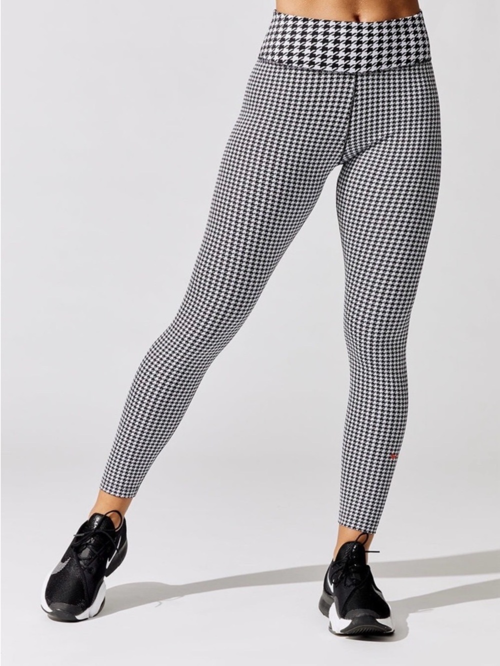 Nike Houndstooth High-Waist Active Leggings - Black/White